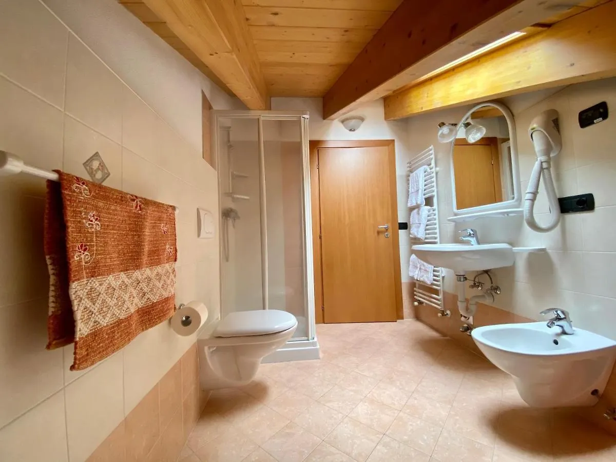 Chalet Sunflower Appartamenti Livigno Apartment