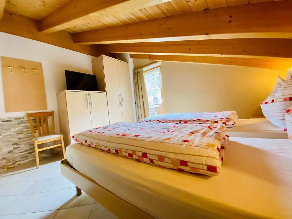 Chalet Sunflower Appartamenti Livigno 0*,