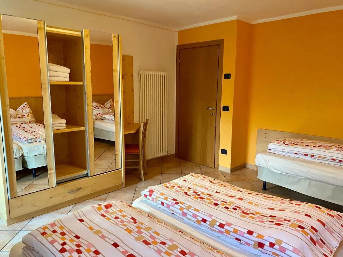 Chalet Sunflower Appartamenti Livigno 0*,  Italia