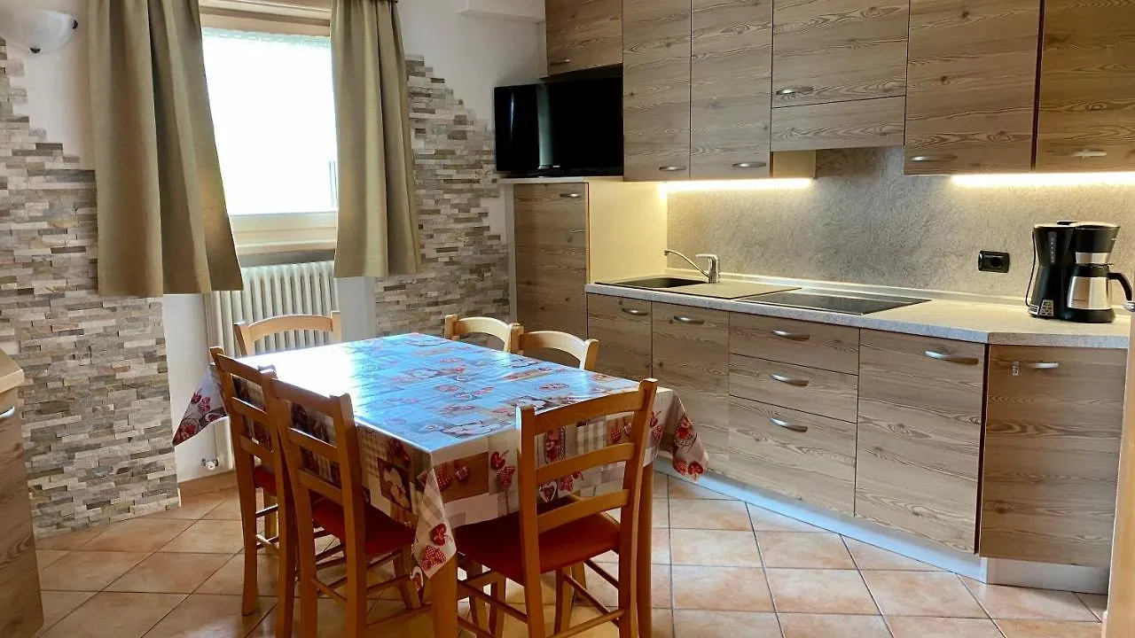 Chalet Sunflower Appartamenti Livigno 0*,